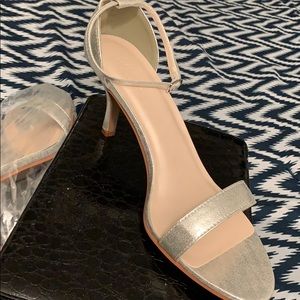 David’s bridal low pumps Brand New 11W